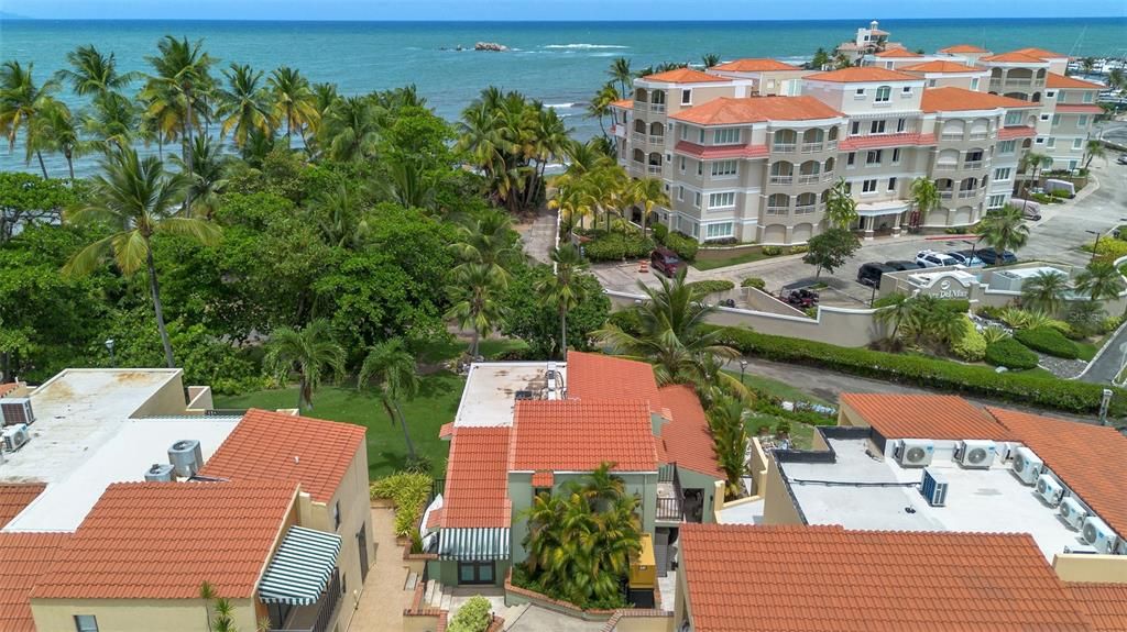 En Venta: $1,495,000 (3 camas, 3 baños, 2000 Pies cuadrados)