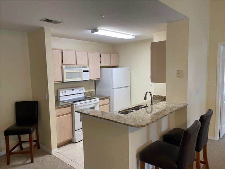 For Rent: $1,900 (2 beds, 2 baths, 1080 Square Feet)