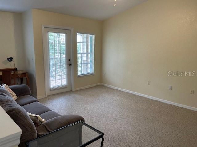 For Rent: $1,900 (2 beds, 2 baths, 1080 Square Feet)