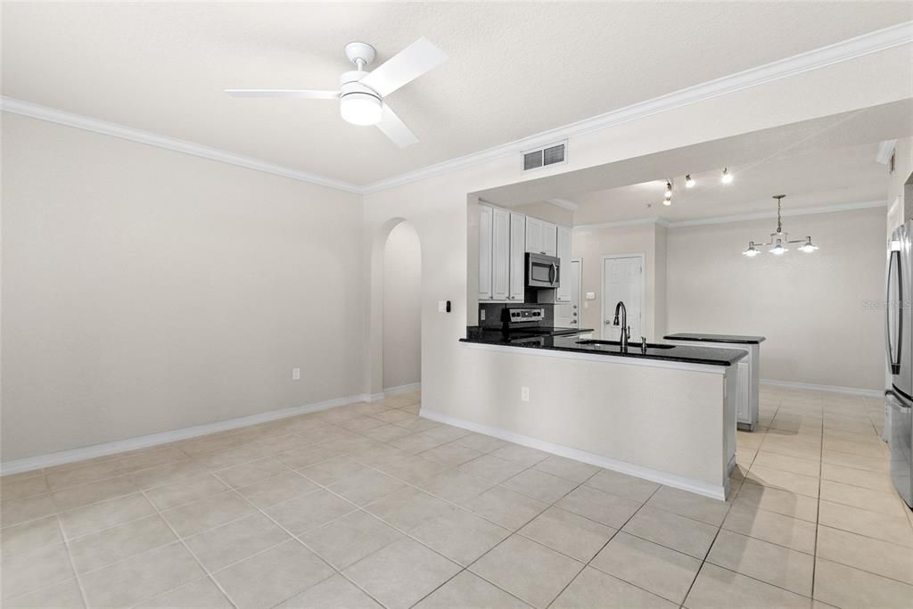 For Sale: $259,000 (2 beds, 2 baths, 1147 Square Feet)