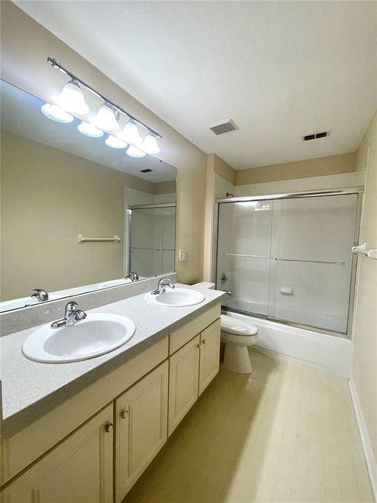 待售: $449,000 (4 贝兹, 2 浴室, 1928 平方英尺)