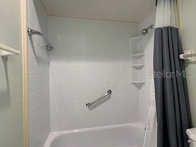 Active With Contract: $1,700 (2 beds, 2 baths, 948 Square Feet)