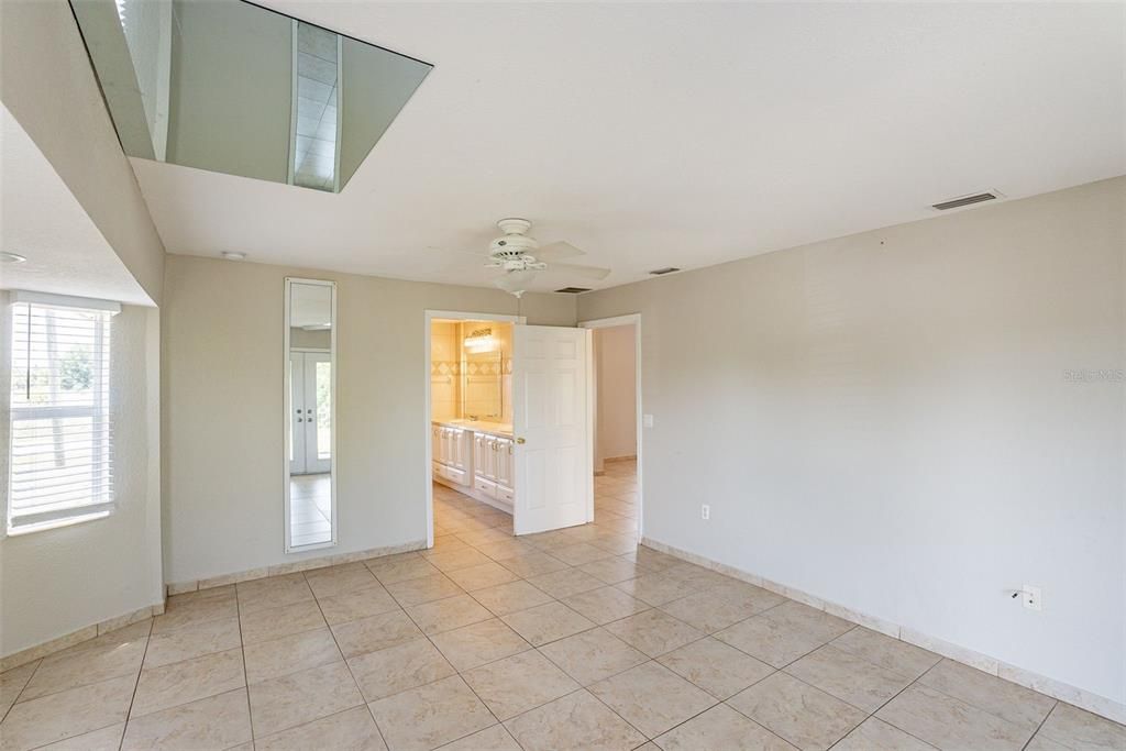 For Sale: $330,000 (3 beds, 2 baths, 1866 Square Feet)