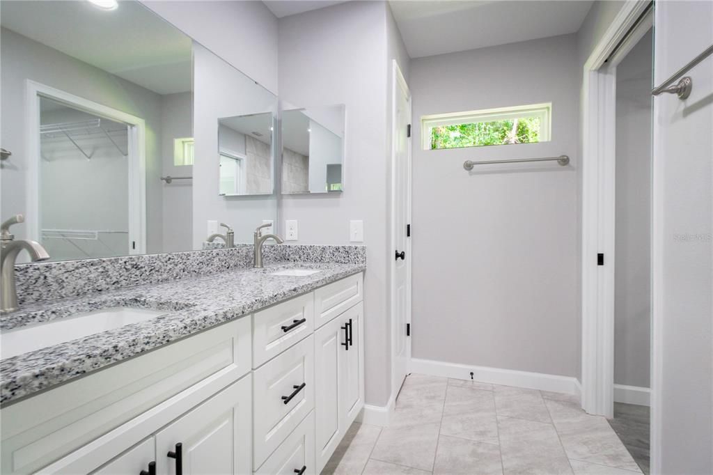 For Sale: $329,900 (3 beds, 2 baths, 1628 Square Feet)