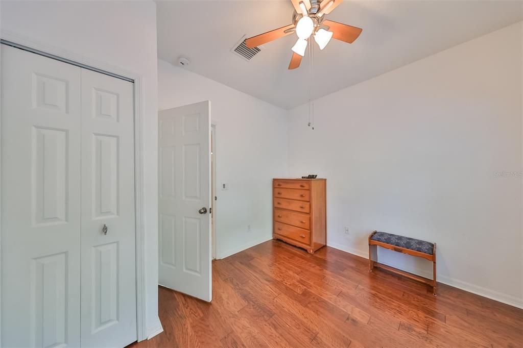 Active With Contract: $275,000 (3 beds, 2 baths, 1547 Square Feet)
