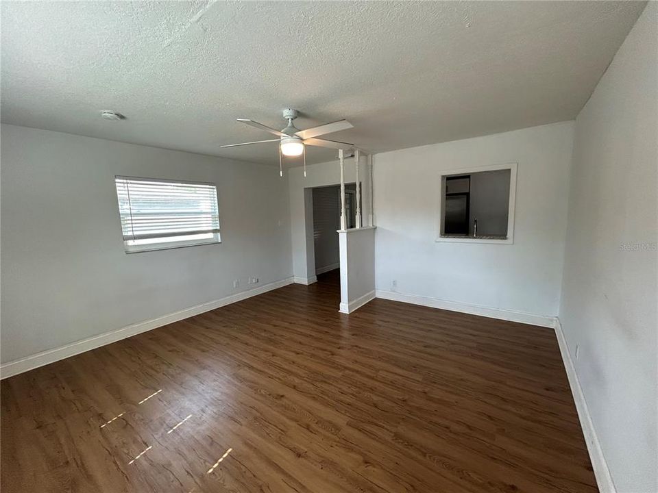 For Rent: $1,825 (3 beds, 1 baths, 1072 Square Feet)