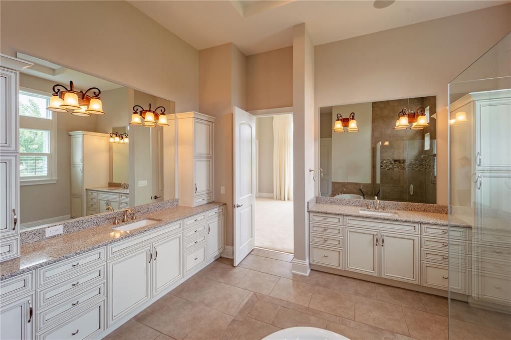 The view of both vanities from the tub.