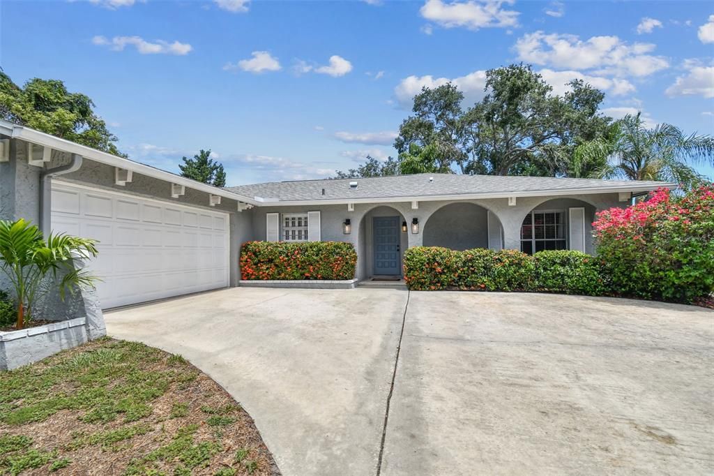 Active With Contract: $515,000 (3 beds, 2 baths, 1641 Square Feet)