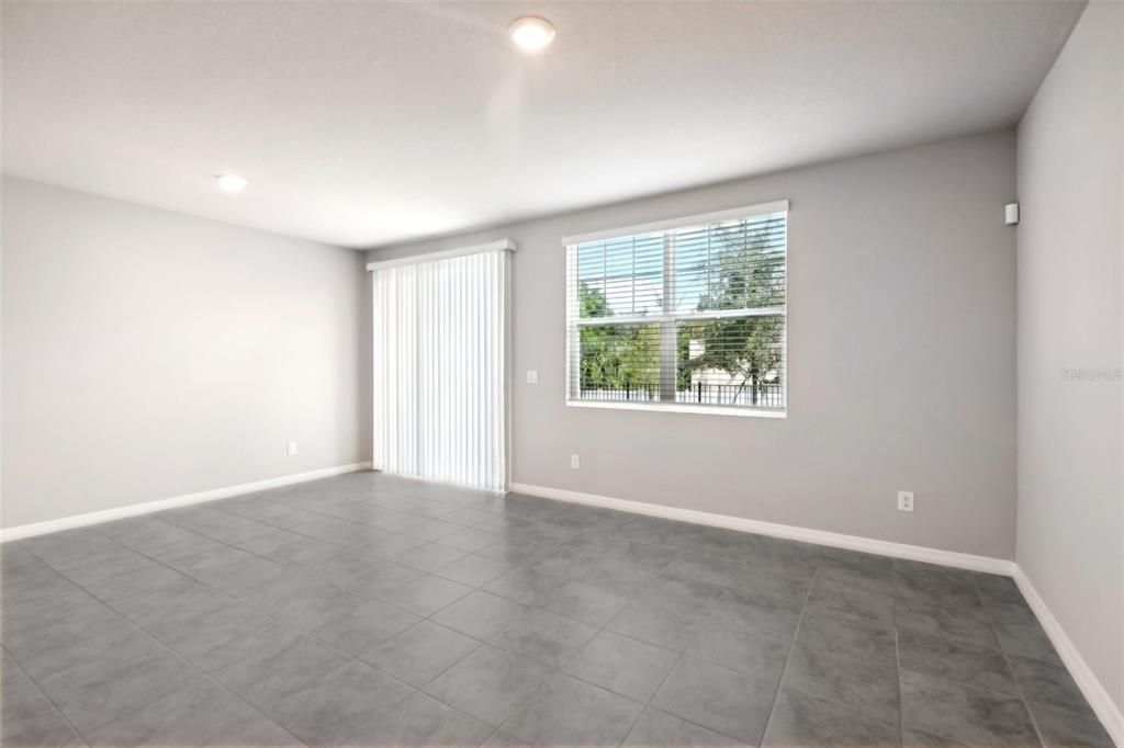 For Sale: $365,000 (3 beds, 2 baths, 1498 Square Feet)