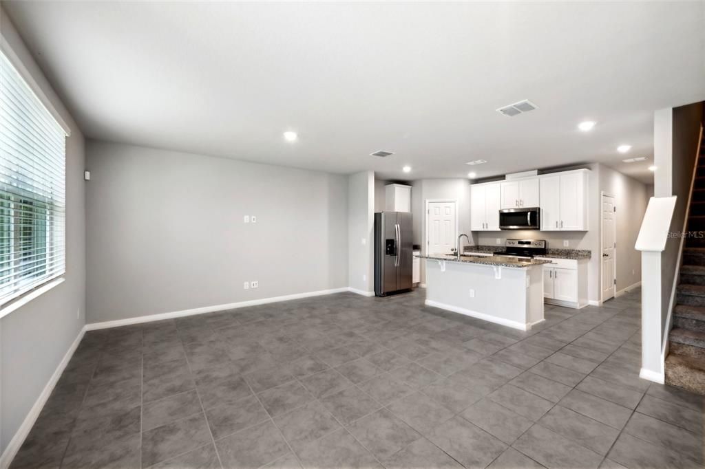 For Sale: $365,000 (3 beds, 2 baths, 1498 Square Feet)