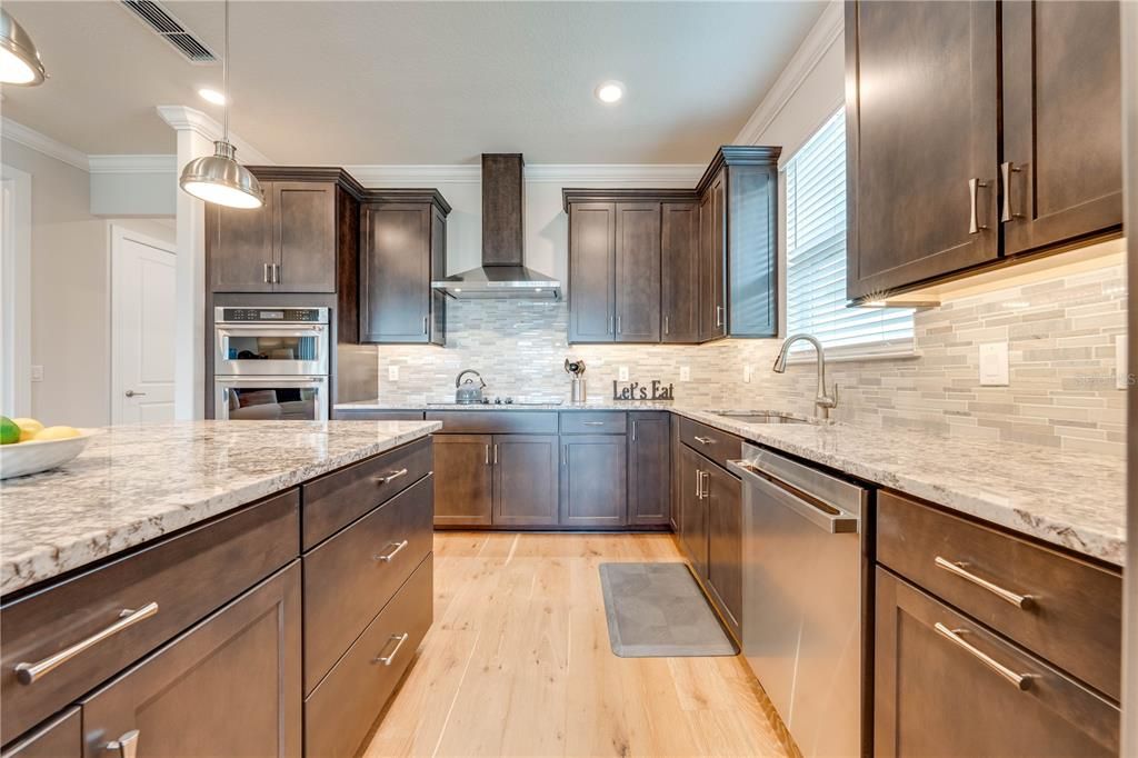 For Sale: $429,900 (2 beds, 2 baths, 1670 Square Feet)