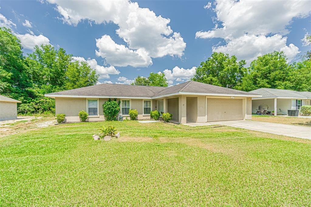 For Sale: $255,000 (3 beds, 2 baths, 1572 Square Feet)