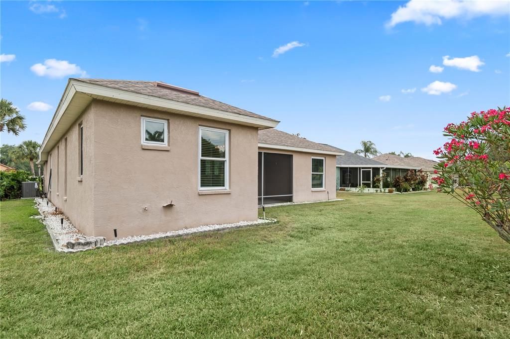 For Sale: $339,900 (2 beds, 2 baths, 1544 Square Feet)