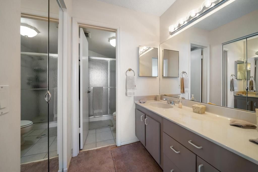 For Sale: $459,000 (2 beds, 2 baths, 1050 Square Feet)