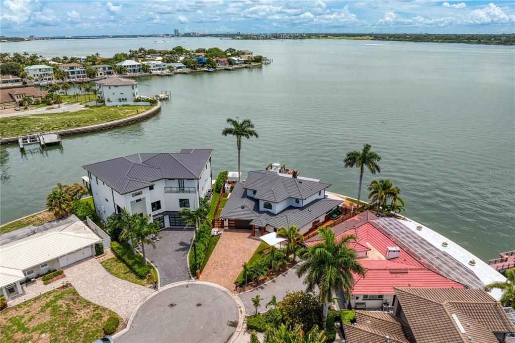 For Sale: $4,999,999 (3 beds, 3 baths, 3225 Square Feet)