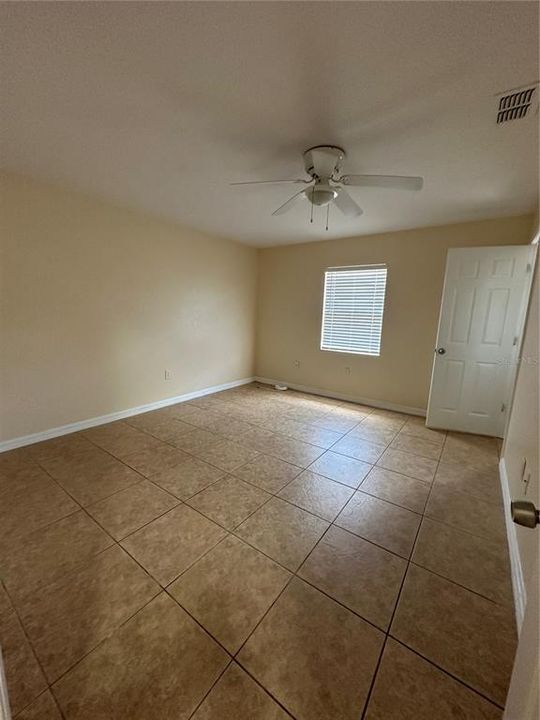 For Rent: $1,850 (3 beds, 2 baths, 2418 Square Feet)