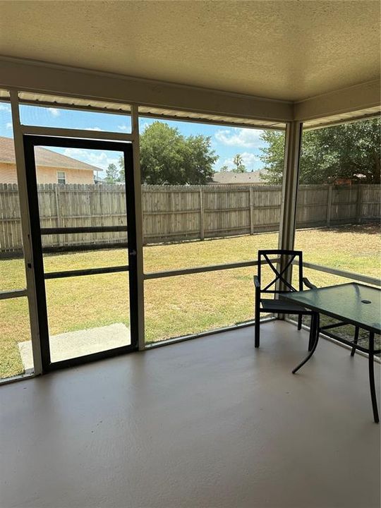 For Rent: $1,850 (3 beds, 2 baths, 2418 Square Feet)