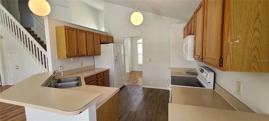 Active With Contract: $2,450 (4 beds, 2 baths, 2110 Square Feet)