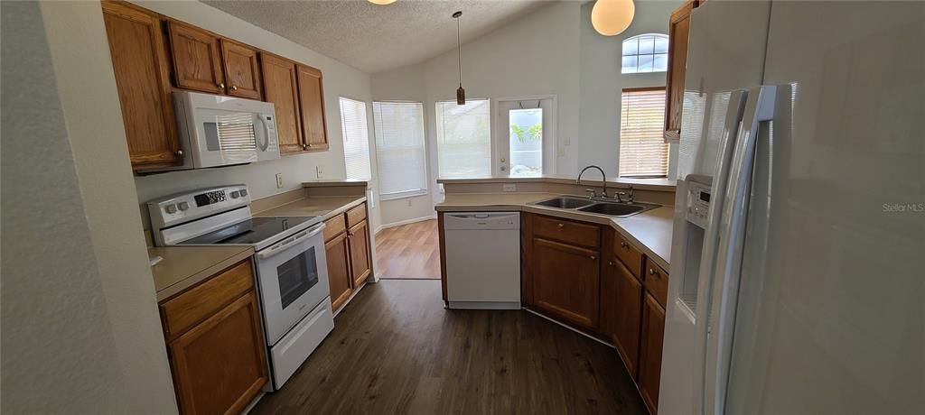 Active With Contract: $2,450 (4 beds, 2 baths, 2110 Square Feet)