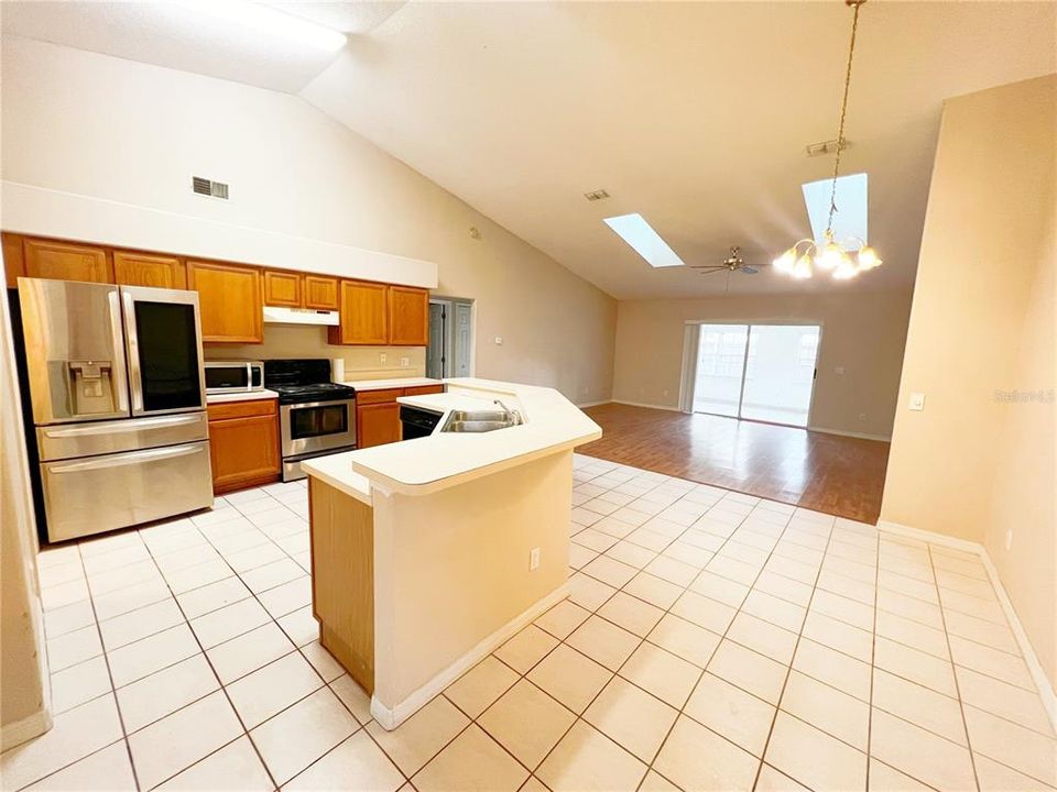 For Sale: $430,000 (3 beds, 2 baths, 2034 Square Feet)