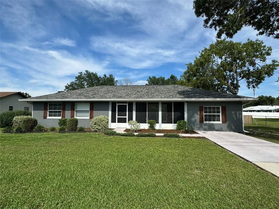 For Sale: $289,900 (3 beds, 2 baths, 1611 Square Feet)