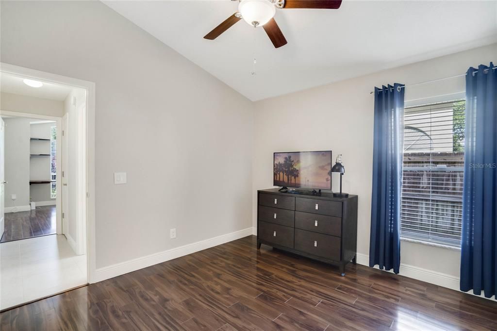 Active With Contract: $425,000 (3 beds, 2 baths, 1518 Square Feet)