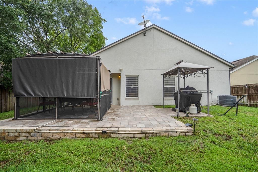 Active With Contract: $425,000 (3 beds, 2 baths, 1518 Square Feet)