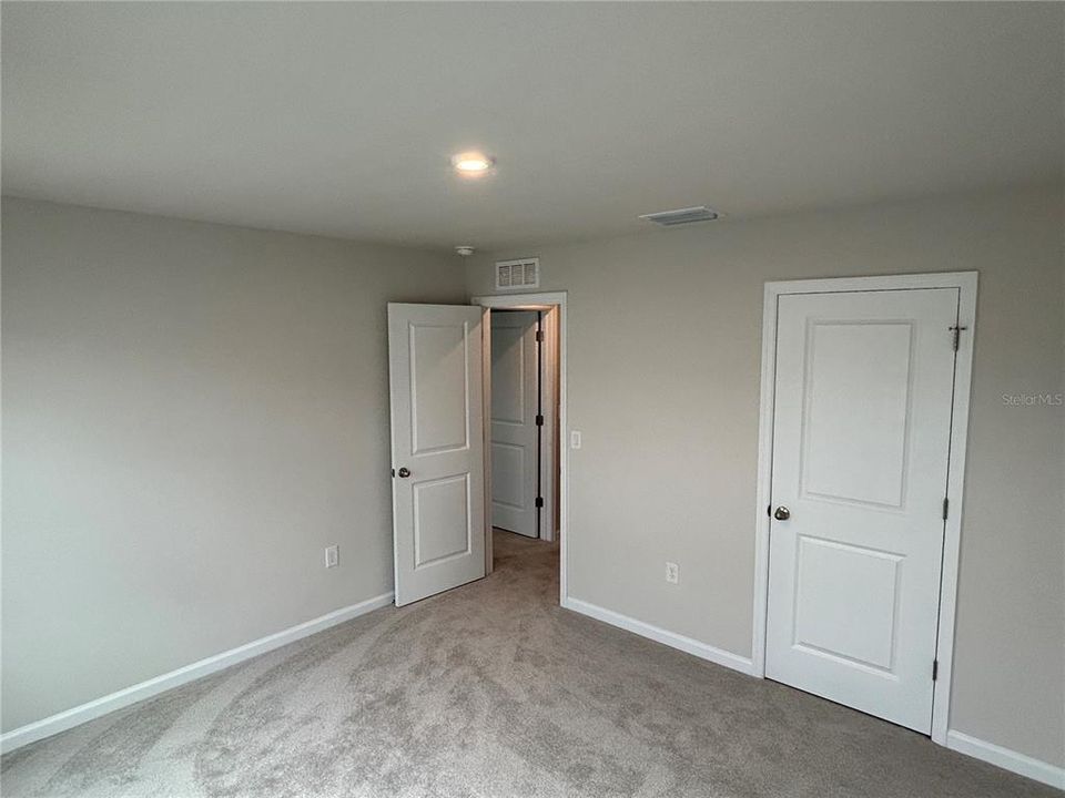 For Rent: $2,400 (3 beds, 2 baths, 1632 Square Feet)