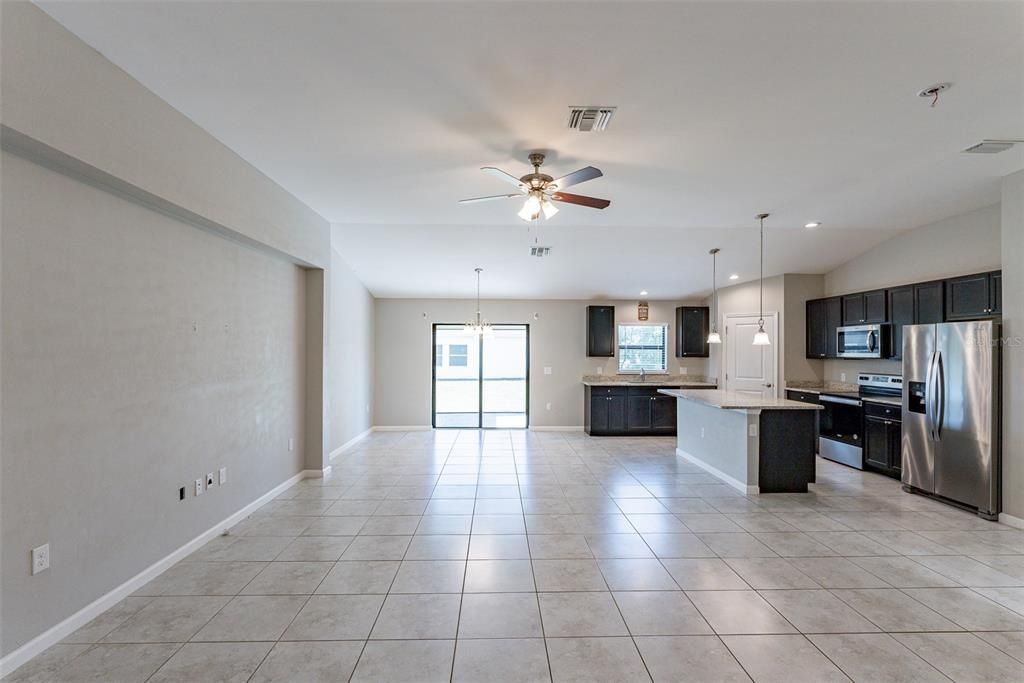 For Sale: $360,000 (4 beds, 2 baths, 1841 Square Feet)