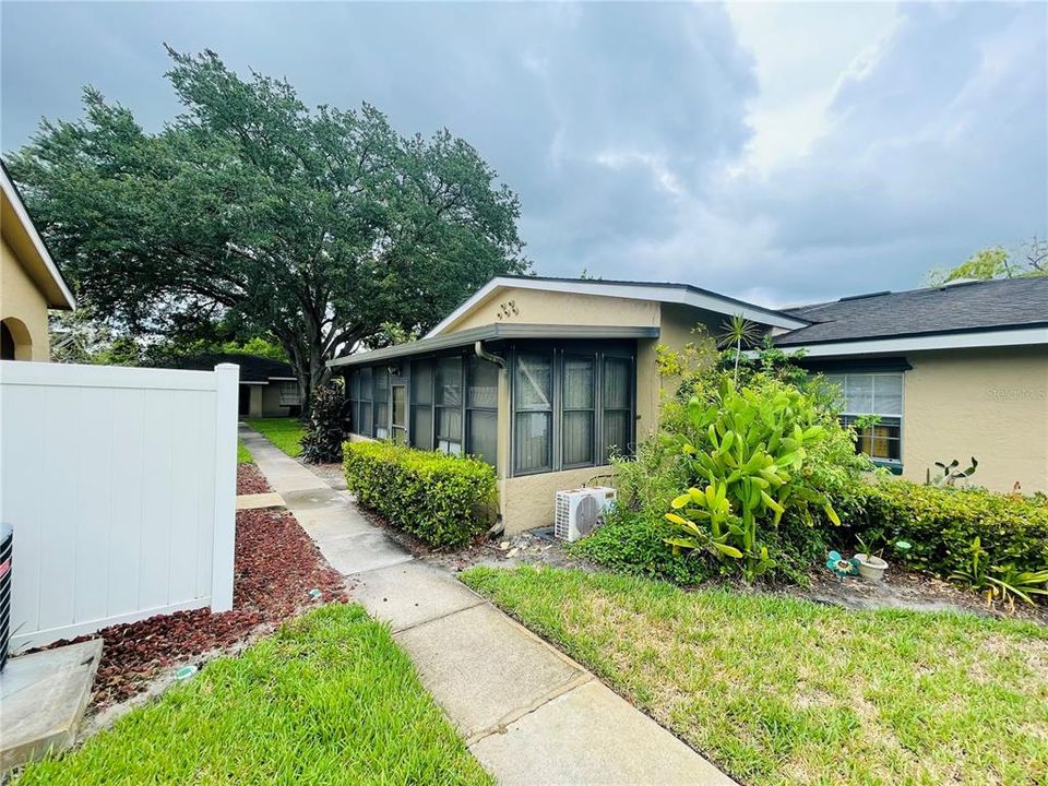 For Sale: $289,900 (3 beds, 2 baths, 1525 Square Feet)