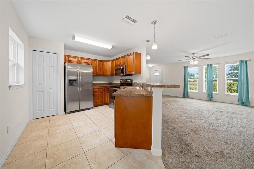 For Sale: $254,900 (3 beds, 2 baths, 1330 Square Feet)