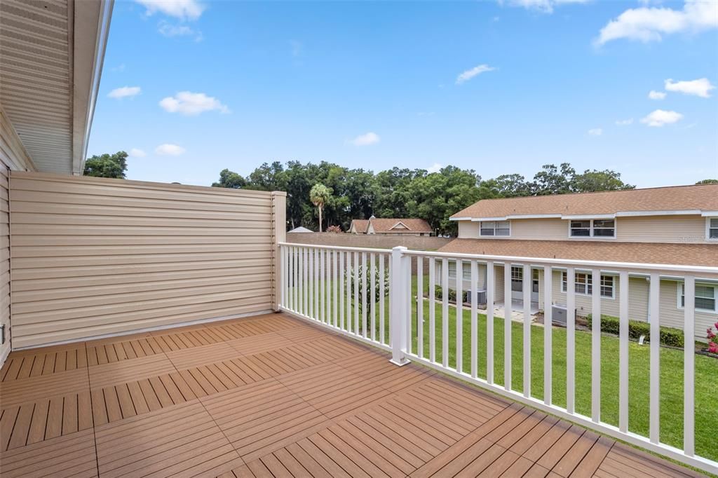 Upper balcony with interlocking decking