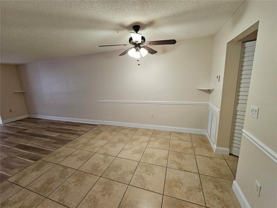 For Sale: $205,000 (1 beds, 1 baths, 1060 Square Feet)