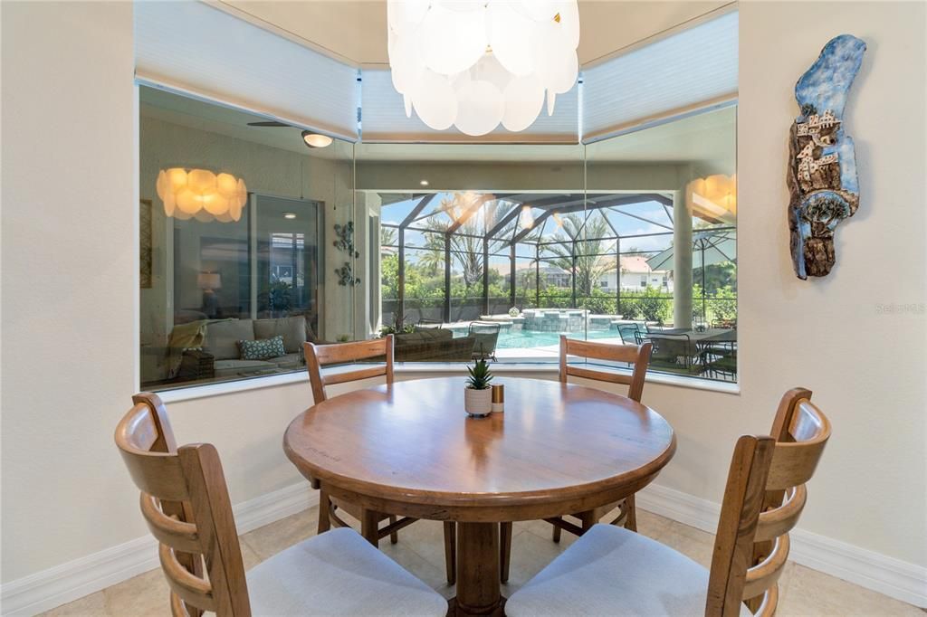 Enjoy your coffee or a casual dinner while looking through the aquarium style window with views of the heated salt water pool/spa. Great for when having kids in the pool and keeping a watchful eye.