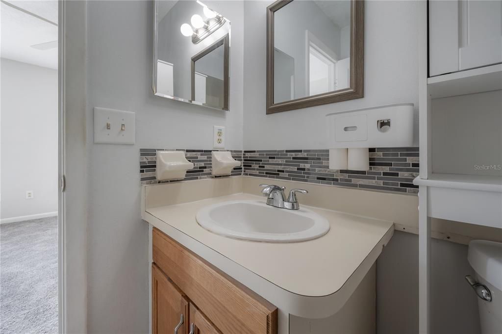 For Sale: $249,000 (2 beds, 2 baths, 1261 Square Feet)