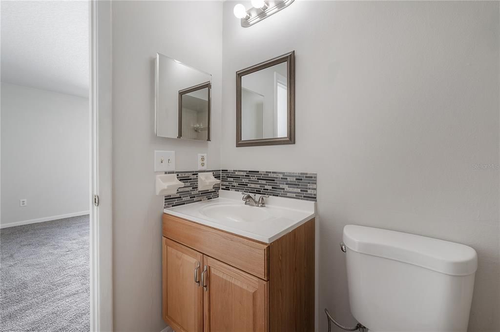 For Sale: $254,900 (2 beds, 2 baths, 1261 Square Feet)