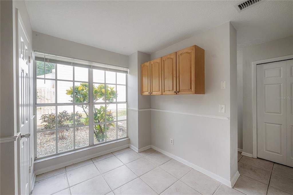 For Sale: $249,000 (2 beds, 2 baths, 1261 Square Feet)