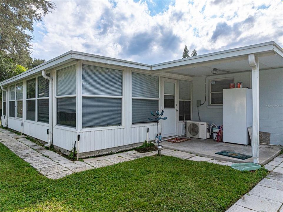 For Sale: $375,000 (4 beds, 2 baths, 1860 Square Feet)