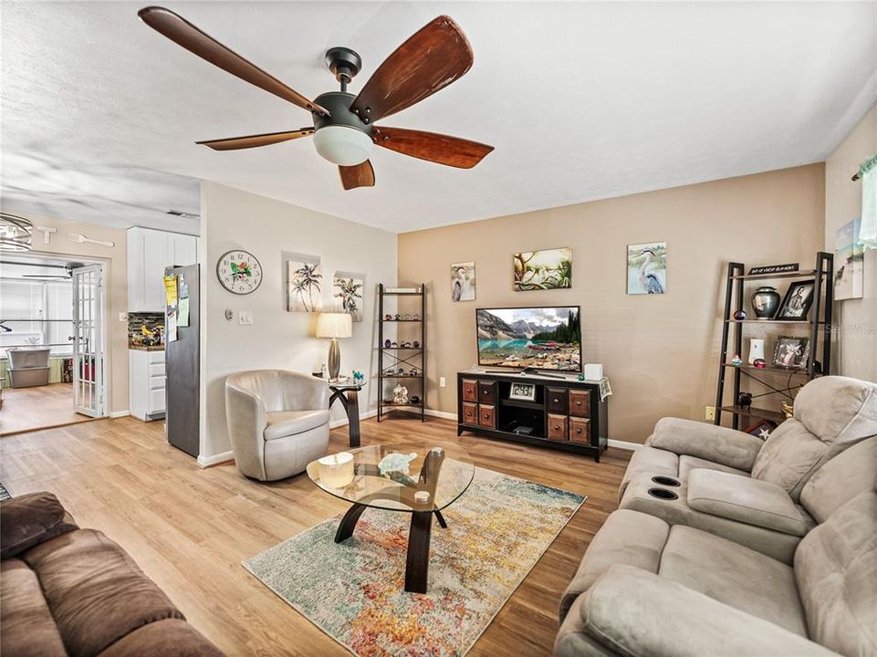 For Sale: $375,000 (4 beds, 2 baths, 1860 Square Feet)