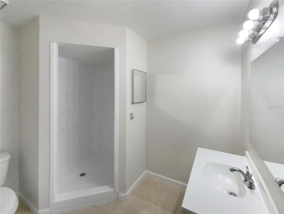 For Sale: $250,000 (2 beds, 2 baths, 1192 Square Feet)