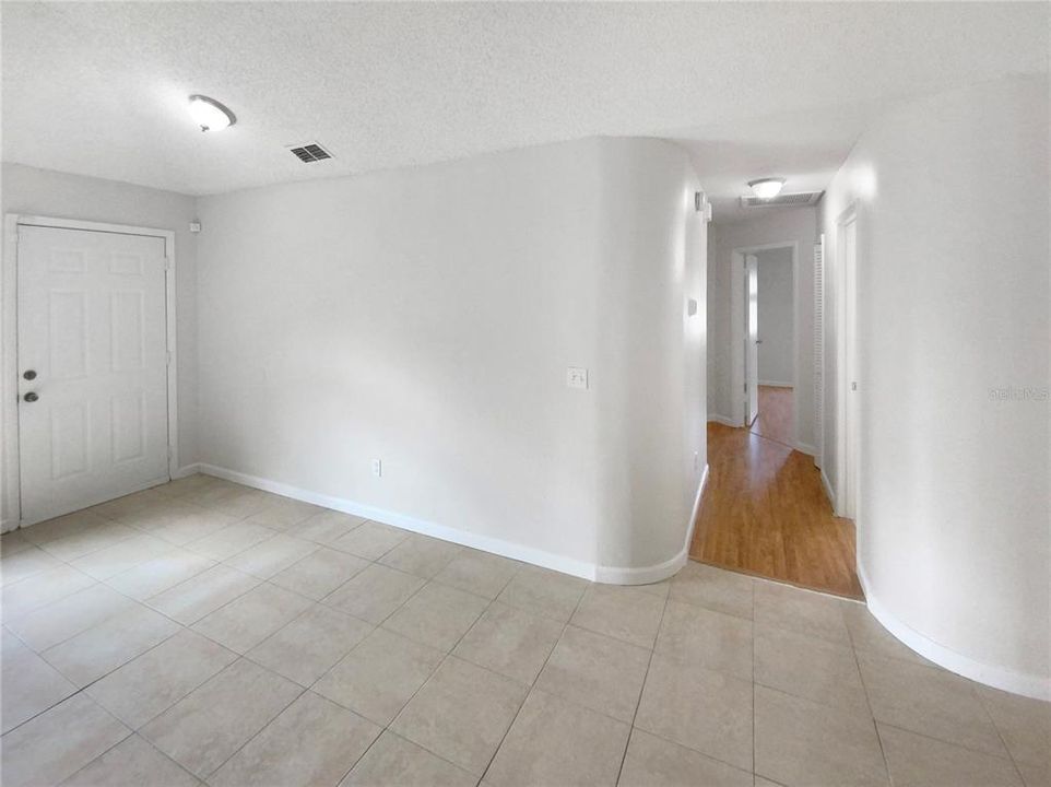 For Sale: $246,000 (2 beds, 2 baths, 1192 Square Feet)