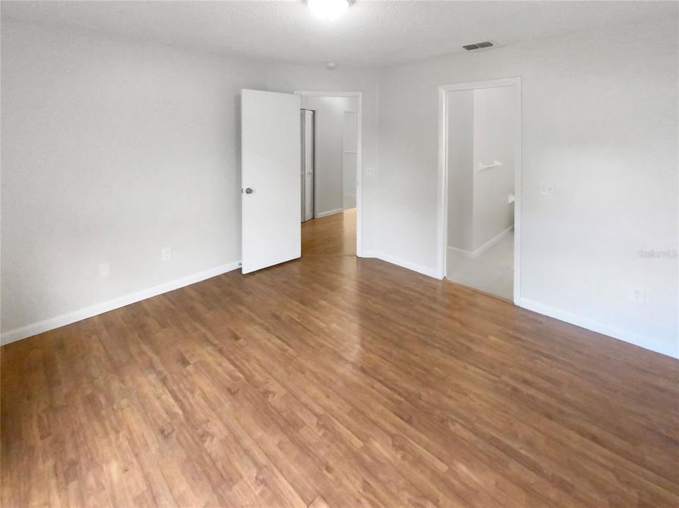 For Sale: $246,000 (2 beds, 2 baths, 1192 Square Feet)