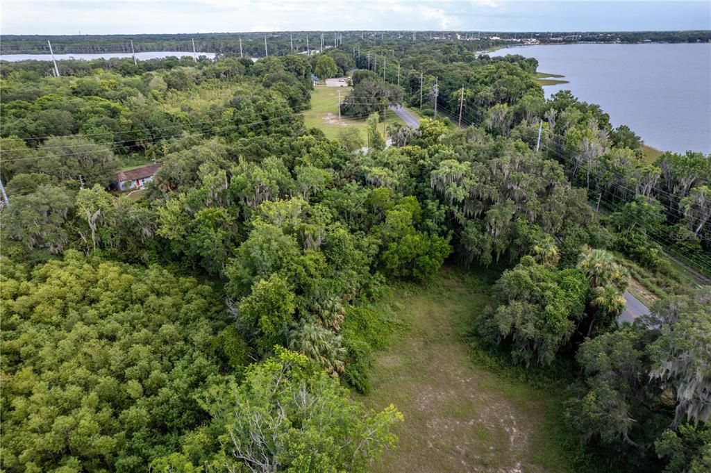 На продажу: $750,000 (2.08 acres)