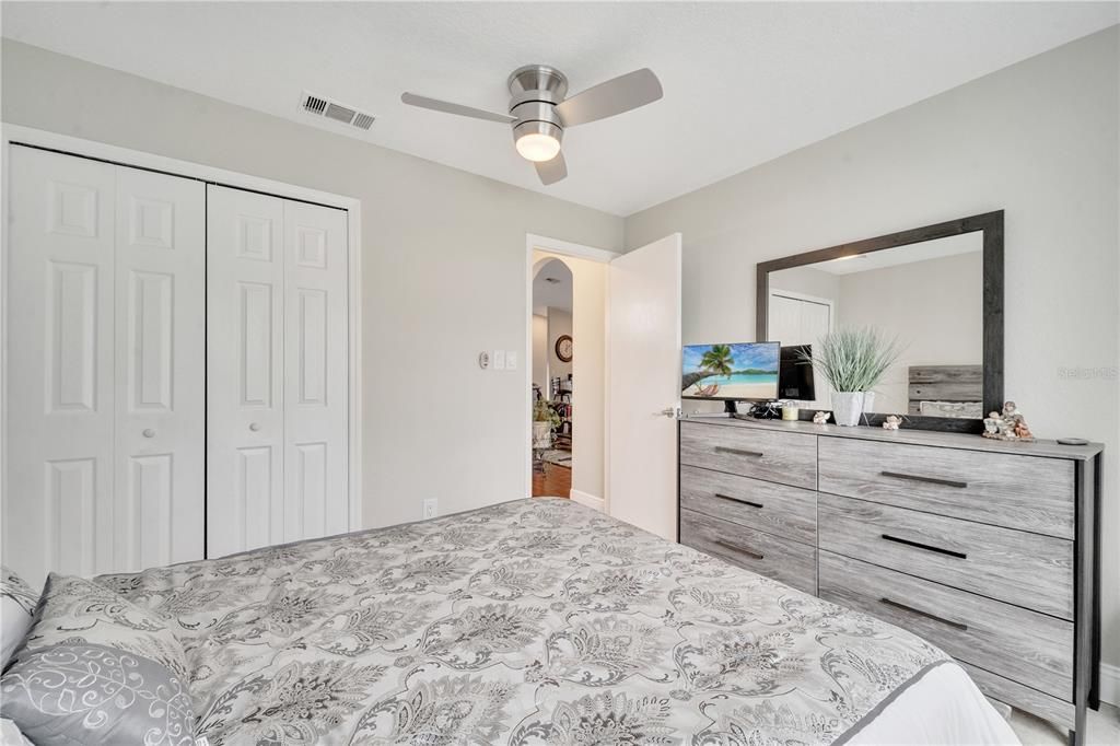 Active With Contract: $349,900 (3 beds, 2 baths, 1244 Square Feet)