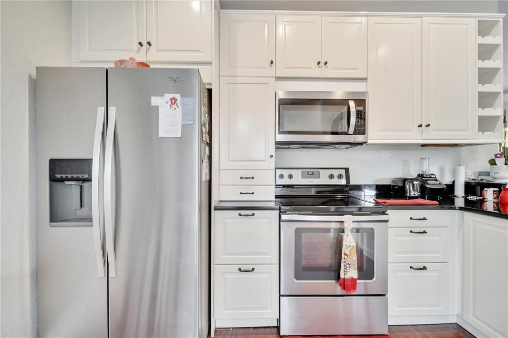 Active With Contract: $349,900 (3 beds, 2 baths, 1244 Square Feet)