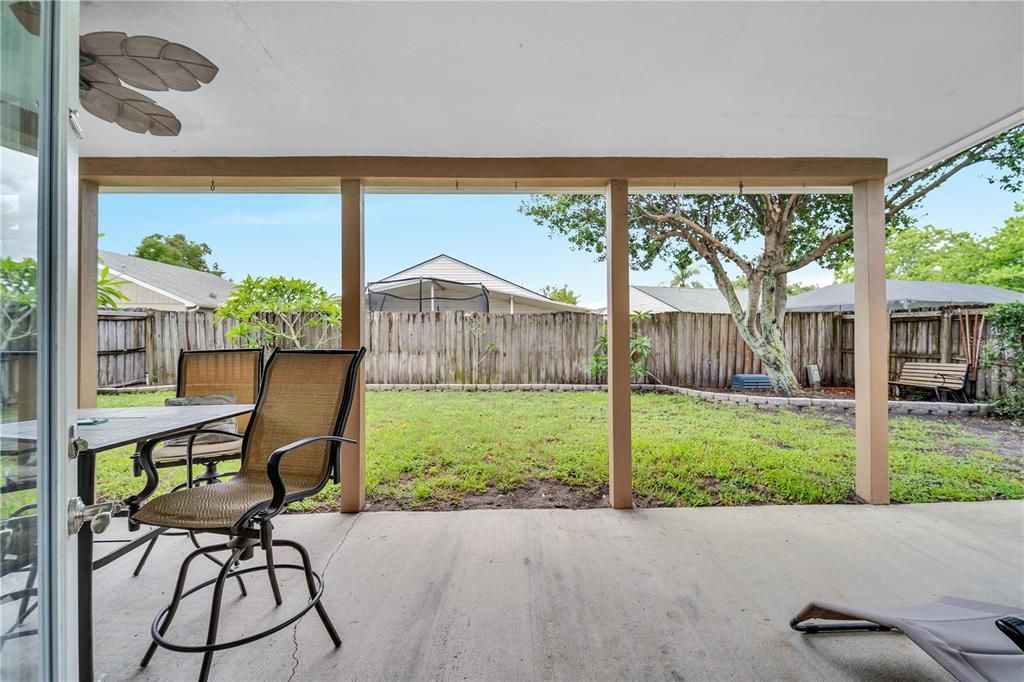 Active With Contract: $349,900 (3 beds, 2 baths, 1244 Square Feet)