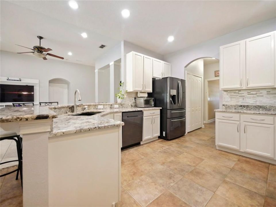 For Sale: $635,000 (4 beds, 2 baths, 2444 Square Feet)