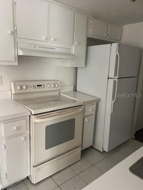 For Rent: $1,295 (1 beds, 1 baths, 835 Square Feet)