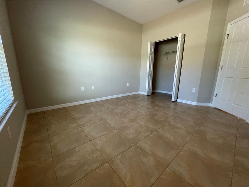 For Rent: $2,000 (3 beds, 2 baths, 1801 Square Feet)