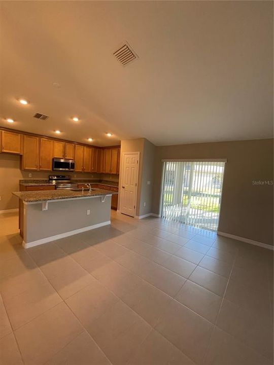 For Rent: $1,875 (3 beds, 2 baths, 1351 Square Feet)